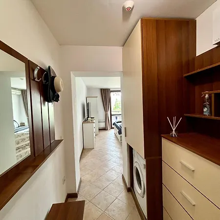 Oasis Premium アパート *