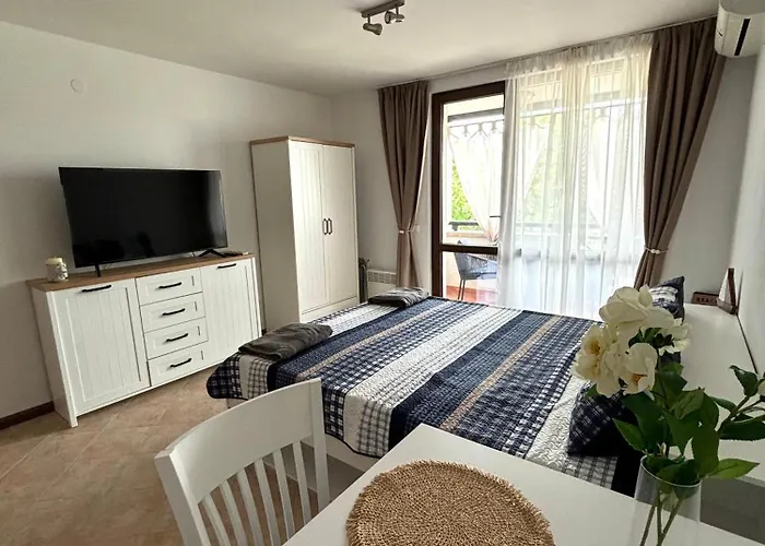 Oasis Premium Апартамент